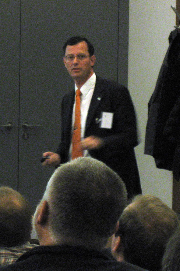 06-11-09_1621a Mr Langels 